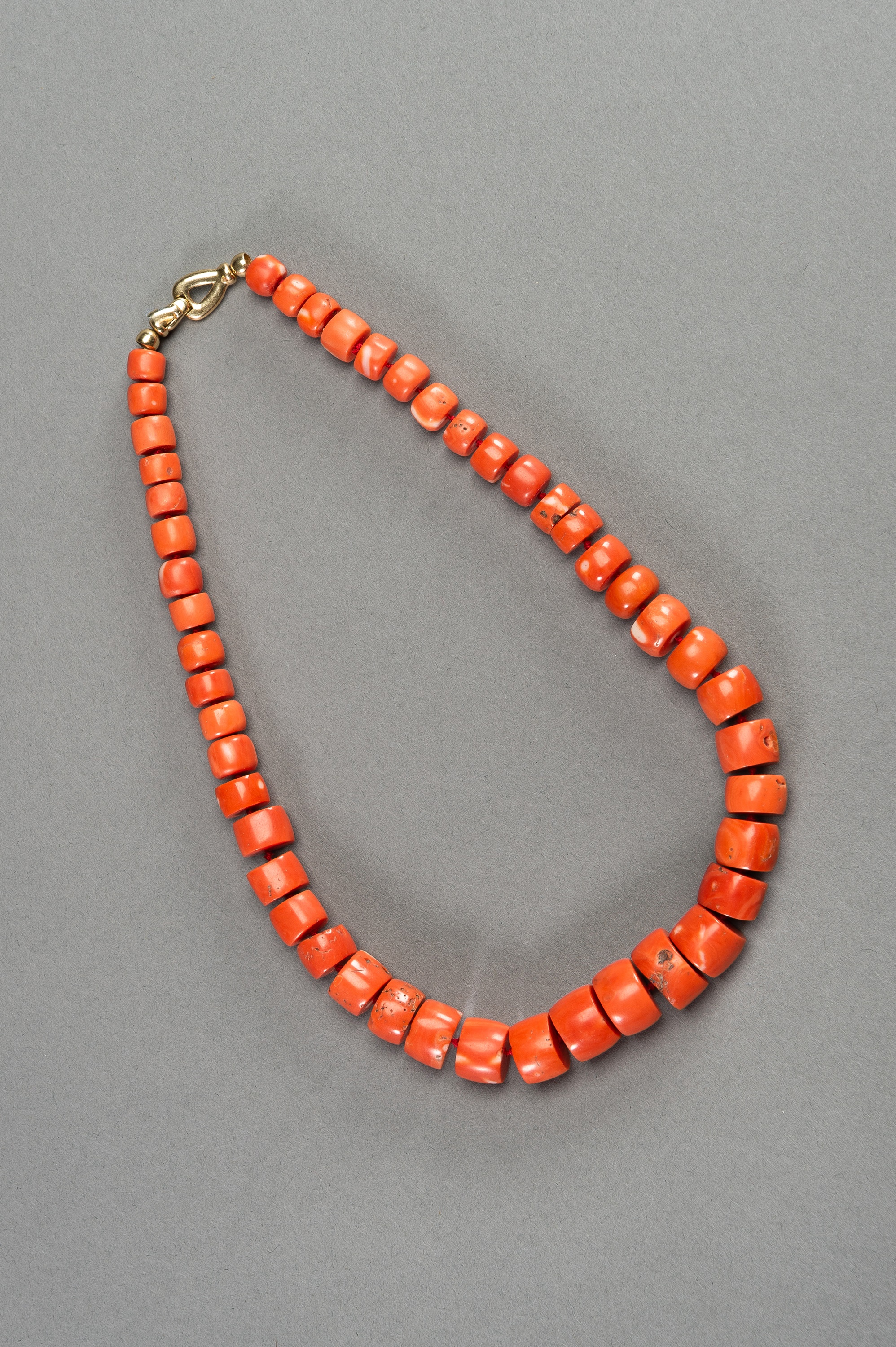 Coral Flowers Bead Necklace at Rs 30/carat | Coral Necklace in Jaipur | ID:  21647614848